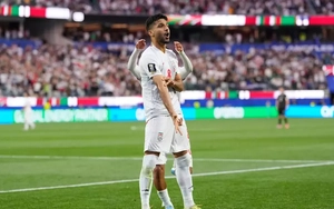 Tuyển Iran 'cầu cứu' FIFA