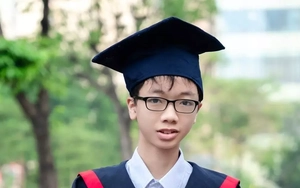 Thủ khoa Toán Trường THPT Chuyên Đại học Sư phạm: Bố dọa cắt cầu dao vì học muộn