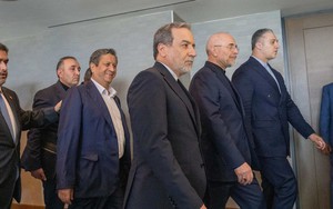 Iran: Eo biển Hormuz không phải “sòng bạc riêng” của ông Donald Trump
