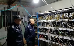 Phát hiện căn nhà không người ở vẫn phát sinh 1 triệu đồng tiền điện mỗi tháng: Cảnh sát ập vào, sững sờ trước cảnh tượng bên trong