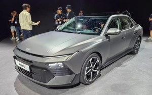 Tin xe 27/6: Hyundai Elantra thế hệ mới lột xác, Vietnam Airlines tăng đội bay