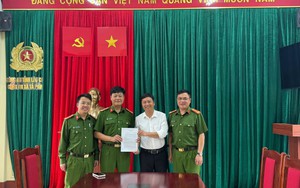 Chuyển khoản thành công 499.999.999 đồng vào tài khoản của doanh nghiệp ở TP.HCM, người đàn ông ở Lào Cai phải trình báo công an
