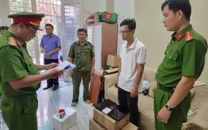 Công an ập vào khám xét nơi ở, nơi làm việc, bắt tạm giam quản lý Trần Minh Duy SN 1990