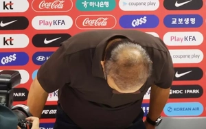 Trưởng đoàn Park Hang-seo cúi đầu xin lỗi, HLV Hàn Quốc từ chức sau thất bại ở World Cup 2026
