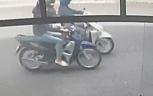 TPHCM: Cướp giật dây chuyền đem về đưa cho mẹ ruột bán