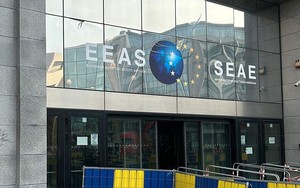 Khủng hoảng ngoại giao EU gia tăng, xuất hiện đề xuất giải thể EEAS