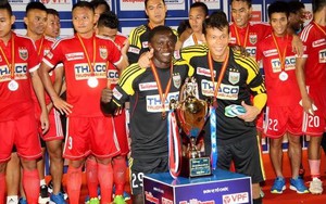 Cựu vương V.League xuống hạng, tuyển thủ Việt Nam nói lời nghẹn ngào: “Đó là cú sốc lớn với tôi”