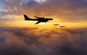 5 chiến đấu cơ Tu-95MS Nga đồng loạt cất cánh để làm gì?