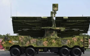Trung Quốc tiết lộ vũ khí vi ba chưa từng có, đủ sức đe dọa chùm vệ tinh Starlink của tỷ phú Elon Musk