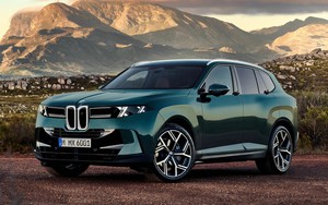 Bán 'lạc' kiểu BMW: Bắt khách hàng mua ốp đá nội thất với giá gần 30 triệu đồng để nhận xe sớm