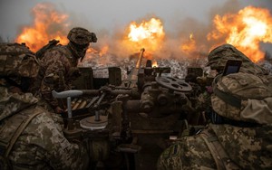 Nga hạ "tiền đồn thép" ở Donbass: Tán cây giúp lính Nga che giấu hành tung, thọc sâu vào phòng tuyến Ukraine