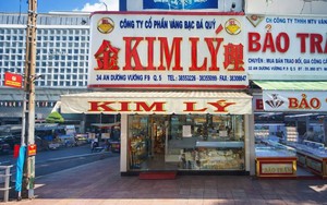 Vụ chủ tiệm vàng Kim Lý nổi tiếng hàng đầu Tp. HCM bị khởi tố: Hé lộ thủ đoạn giao nhận bằng “mật mã” đặc biệt và cách giấu kim cương qua cửa kiểm tra