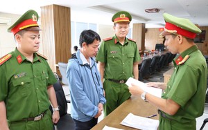 Thi hành lệnh bắt tạm giam cán bộ phòng giáo dục Nguyễn Văn Chương 43 tuổi 