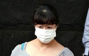 Nữ y tá bị cáo buộc pha chất thải vào trong ống truyền để sát hại bệnh nhân
