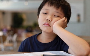 Con có 2 dấu hiệu này, cha mẹ hết sức cẩn thận: Lớn lên chúng dễ sống thụ động và thất bại trong cuộc sống!