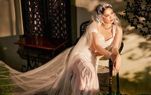 "Nữ hoàng nội y" Ngọc Trinh mặc váy cưới: "Cuối cùng mọi cố gắng rồi cũng được đền đáp"