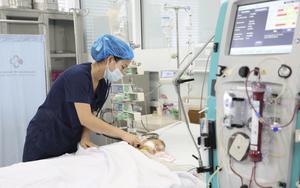 Bé trai 15 tháng tuổi nguy kịch sau khi bị ong vò vẽ đốt 60 nốt