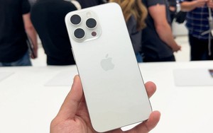 iPhone 17 rớt giá mạnh, một chiếc iPhone cũ lại đang tăng