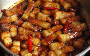3 thói quen khi kho thịt cần bỏ ngay