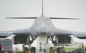 Chiến sự leo thang khi Mỹ sử dụng oanh tạc cơ siêu âm B-1B Lancer tấn công Iran