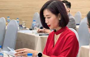 Nữ nghệ sĩ U50 có chồng là đại gia đình đám tuyên bố: "Giờ chồng đi đâu mình cứ bám càng đi theo"