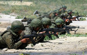 Tổng thống Putin tăng cường quân số Nga thêm 25.000 binh sĩ