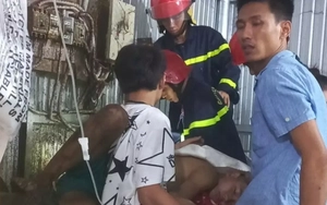 Khẩn cấp cứu nam thanh niên bị mắc kẹt cánh tay trong máy tái chế nhựa