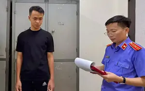Giả danh công an để tống tiền cô gái bán dâm trong khách sạn