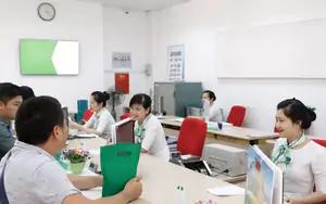 Hé lộ về lương ngân hàng