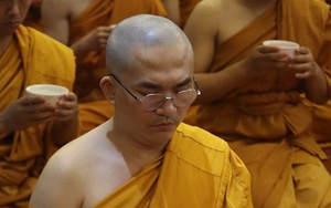 Nam NSƯT không vợ con cạo đầu xuất gia: "Tôi không bốc đồng hay muốn tạo scandal"