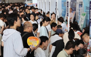 Phanh phui đường dây "giúp vào Đại Học" ở Trung Quốc: "Chuyên gia" chưa đầy 2 tháng kinh nghiệm vẫn hứa hẹn đưa được học sinh vào trường top