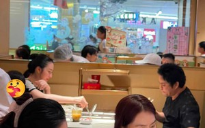 Bắt gặp mỹ nhân Việt và bác sĩ Chiêm Quốc Thái đi ăn riêng