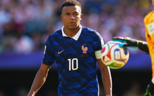 Mbappe nổi giận thật sự, đáp trả gay gắt nữ quan chức Paraguay vì phát ngôn phân biệt chủng tộc, Liên đoàn Pháp khởi kiện