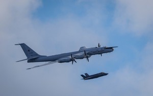 Căng thẳng nghiêm trọng khi Tu-142 của Nga thả phao sonar gần tàu sân bay Anh