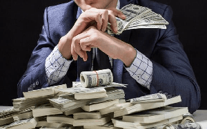 Chuyện gì đây: Một đại gia Việt mở 4 siêu thị mỗi ngày, liên tục chưa có dấu hiệu dừng lại