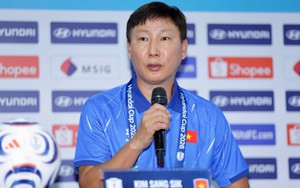 HLV Kim Sang-sik “đọc bài” của đối thủ, tuyên bố hạ gục Malaysia ở bán kết AFF Cup