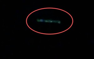 Dải ánh sáng xanh kỳ lạ xuất hiện trên bầu trời châu Âu và sự thật phía sau nghi vấn UFO