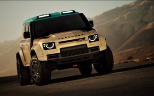 Tin xe 16/8: Defender Dakar 635 mã lực, McLaren trở lại số sàn
