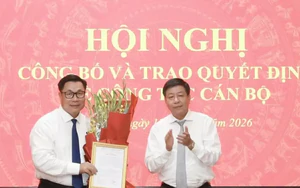 Tân Giám đốc Sở Nội vụ Hà Nội Nguyễn Quang Hiếu nhận nhiệm vụ