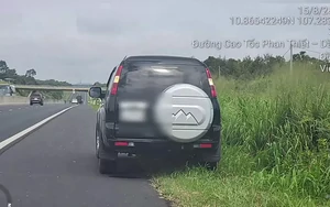 Đỗ xe không đúng quy định trên đường cao tốc bị xử lý thế nào?