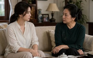 Con gái tôi lấy chồng 2 năm vẫn không chịu dùng tiền chồng đưa, đến lúc tôi biết sự thật mới thấy lo cho nó