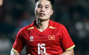 Hậu vệ Trương Tiến Anh báo tin buồn