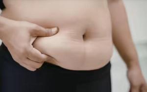 Không ăn nhiều mà bụng vẫn ngày càng to? Chuyên gia nội tiết cảnh báo: Thủ phạm có thể là thói quen hàng triệu người mắc mỗi đêm