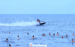 Đình chỉ hoạt động 3 doanh nghiệp mô tô nước ở Cửa Lò