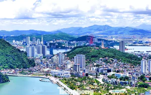 Quảng Ninh chuẩn bị đổi tên bộ máy, thay con dấu để lên thành phố