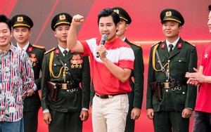 MC Nguyên Khang khuấy động chương trình “Fandom Yêu Nước”
