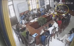 Nữ hiệu trưởng đập bàn, ném cốc ở Ninh Bình thôi làm hiệu trưởng