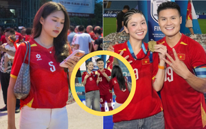 Người đứng sau bức ảnh hút 5 triệu views của vợ chồng Quang Hải: Hóa ra là nàng WAGs hot nhất nhì, luôn bị so sánh với Chu Thanh Huyền
