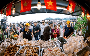 Tin vui: Chỉ 3 ngày nữa, toàn bộ người dân Việt Nam được mua sắm tại địa điểm này mà không cần dùng đến tiền