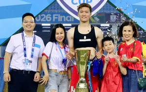 Quả bóng vàng Việt Nam Nguyễn Hoàng Đức: Nhà vô địch thầm lặng